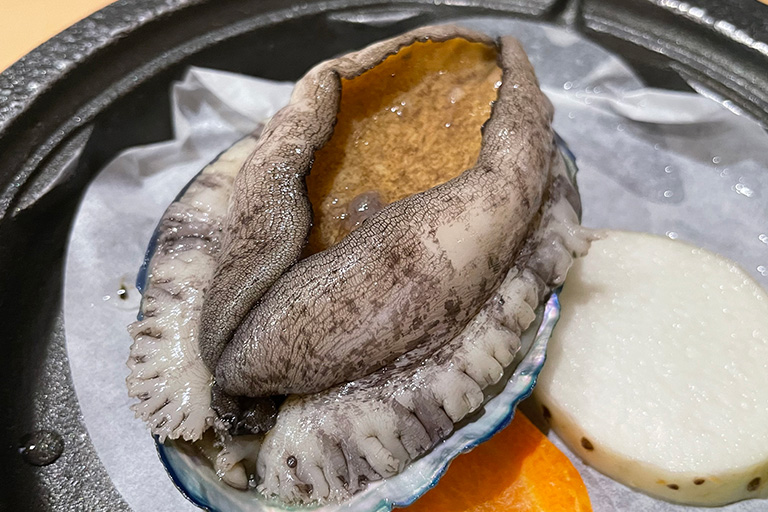 活アワビの踊り焼き